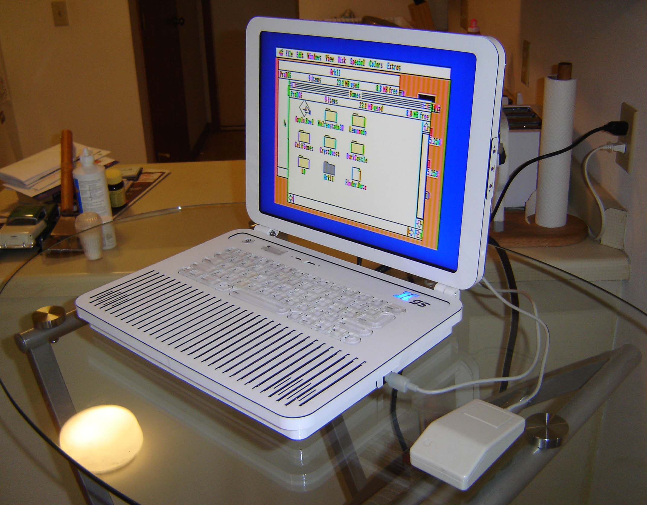 Самодельный ноутбук. Apple IIGS. Оригинальный компьютер. Консольный компьютер.